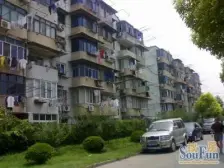 南北通一房 带天井 使用面积大 周边环境好 近轨交14号线
