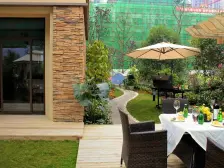 西区 中航翡翠城高层二房70万