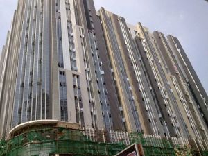 万达青阳市区翰林春天3房精装