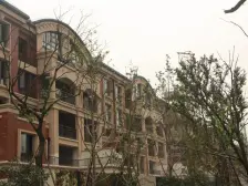 近14号线嘉怡路站+别墅洋房小区+有院子有地下室