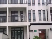 边套在售房型,小区位置佳,原始户型,前后大花园