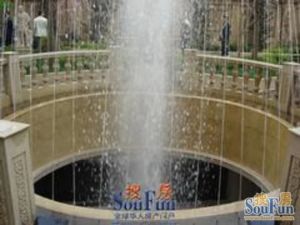 精装修复式五室两厅小区环境好物业管理严格