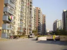 爱琴海,笋盘大三房拎包入住,环境优美捡皮夹子,地铁900米