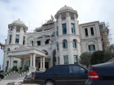 精装修复式楼带一点院子 采光很好