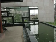 公园旁 精装大三房 保养新 住家便利 南向采光好