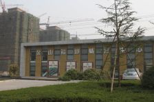 精装修两室拎包入住,户型方正,三开间朝阳
