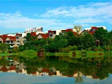 双拼小户型,临湖看湖景无遮挡,红本在手。