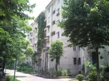 此房满5年一梯两户视野采光好中等精装修