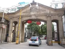 采光充足,主卧朝南,小区中心位置,得房率高
