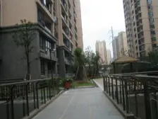 中式风格,主卧朝南,小区中心位置,得房率高,独立电梯