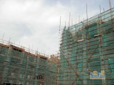 小区占地面积大,环境优美,交通便利,购物方便.