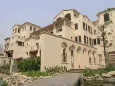 冬暖夏凉:加州风情一楼带花园 南北通全明2房,钥匙房