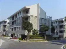 08年商品房联排边套,使用面积300带露台车库花园