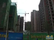 单位7000多带车位 正规清水三房 中庭位置 安静