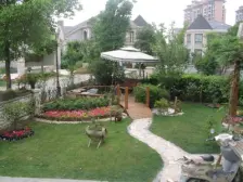 双拼西边别墅 精装修 超大花园 钥匙房 诚售