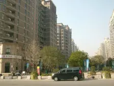 古北景观房 二梯一户 带产权车位 满足多口之家 视野棒
