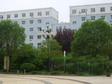 可看三件套的南北通~视野好采光好~可该空间大~随时可看