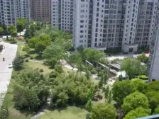 新上盘电梯两房南北户型带有露台