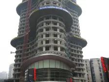 业主诚心出售,精装小户,采光美丽