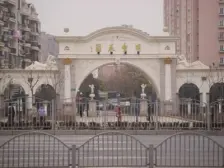 好房推荐:四房地铁商品房中间位置复式四房大露台