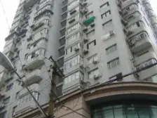 江苏路地铁站 电梯大三房 适合一家人