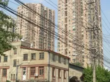 老静安地铁口,精装修全明户型,房屋开间大,满五年