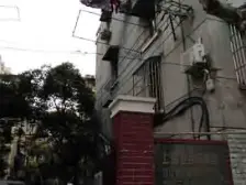 未使用朝南一门关,地铁口三楼出售