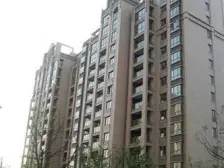 高层电梯,中间楼层,视野宽阔,一眼可以看到海湾