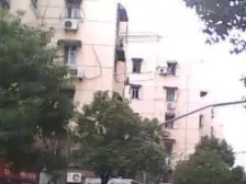 近地铁,精装修,拎包入住。随时可看,很诚意!