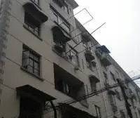 中式风格,小区中心位置,主卧朝南,采光充足,房型正气,环境优美,南北通透