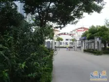 正规大客厅,精装拎包入住,1994年,一梯两户得房率高