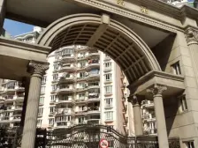 新上顶复五房,舒适大横厅,一梯两户板楼,楼层好