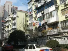 边套三房房子窗户多采光亮度都很好,适合家里人口多的