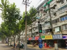 大两房,环境优美,交通便利,精装修