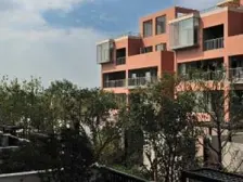 满五年,无个税,采光好,顶楼180多平米大露台