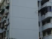 小区中间位置,不靠马路,全明三房,诚心出售,看房方便