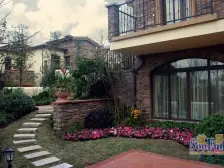 汽博中心 融创博爵堡六房518万