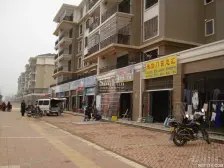 诚心卖,房东自己装修材料环保,南面没有阻挡