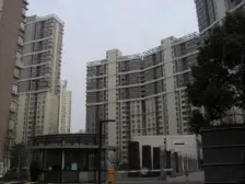 高区景观房3+1户型,满五年,自住装修180万