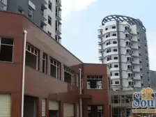 此房户型手续齐全,格局好,采光好,无遮挡,出行方便