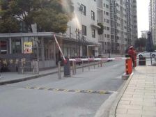 东方城市花园一期高区南北通大三房小区C位不靠路带产权车位