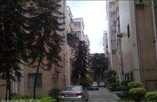 此房虽然是楼梯房。(可以按揭贷款)光线好