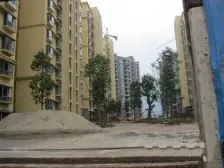 城南万达旁正规两房 精装 可以拎包入住 急卖