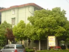 龙州小区大的一房一厅,一梯2户