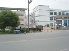 此房满5不唯一简单修带个中车库南北两阳台保养得很好