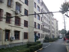 70平双南两房带电梯东边套拎包入住