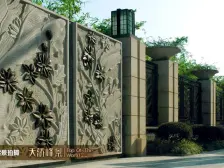 顶楼复式 带花园 装修保养新 景色幽美 业主急售