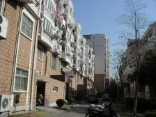 地铁口743米+小区美丽家园中+满二+房东诚意出售