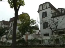 主卧朝南,交通便利,环境优美,居家装修