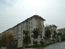 同济旁,顶楼带阁楼,精装修3房得房率高采光视野很好